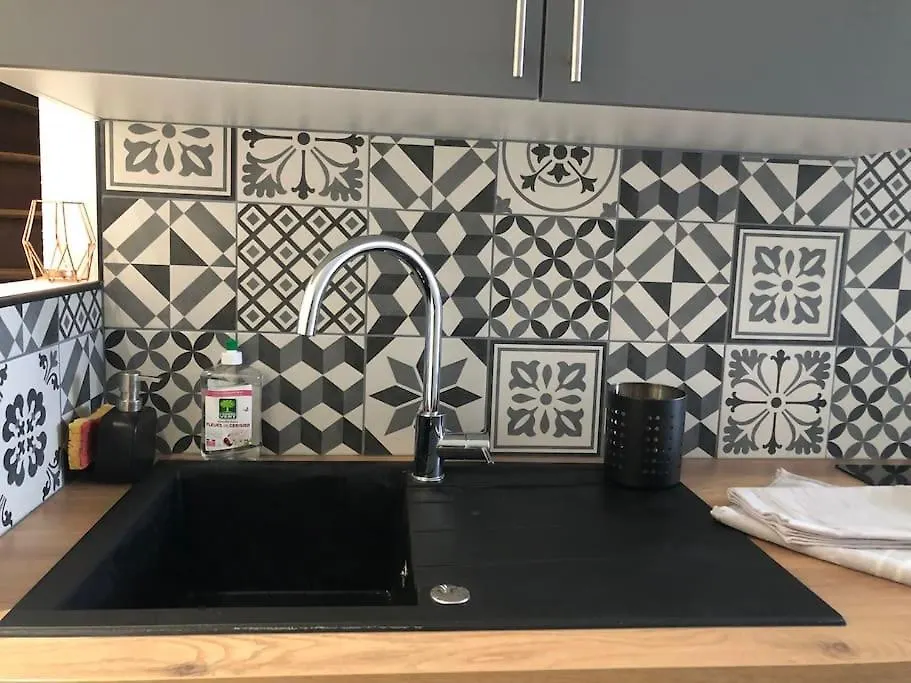 Maison Harry Potter Pour 6 Personnes En Centre Ville Montauban 0*,